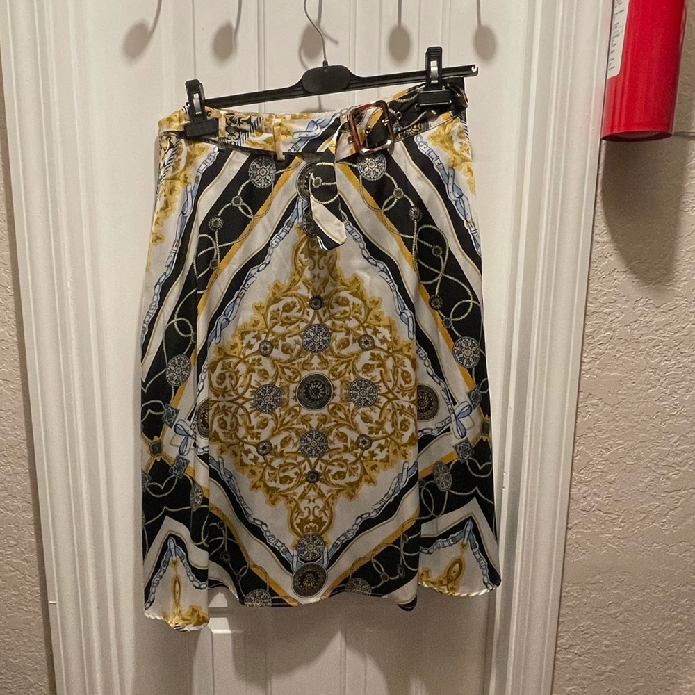 INC midi skirt with belt size:10 versace inspired